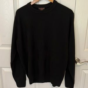 Dockers men’s black crew neck sweater. Size L